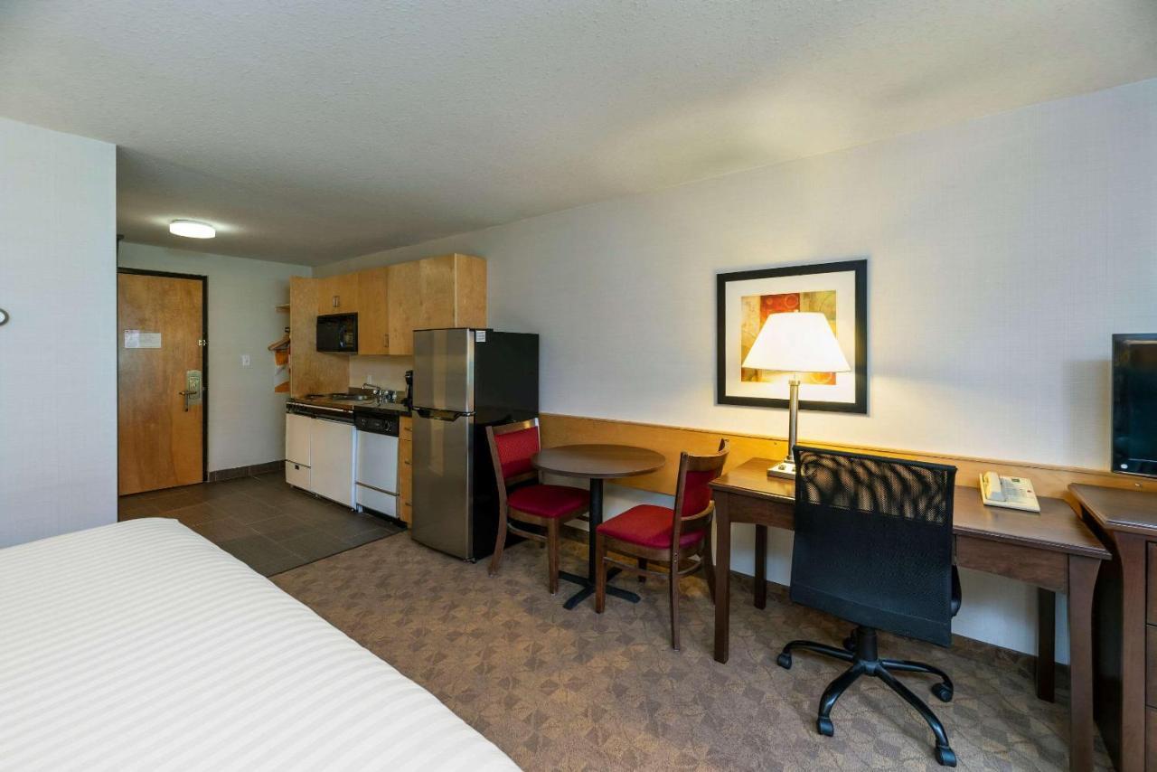 Prestige Riverside Lodge Quesnel Eksteriør bilde
