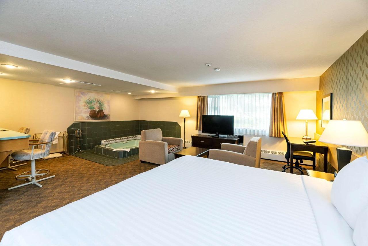 Prestige Riverside Lodge Quesnel Eksteriør bilde