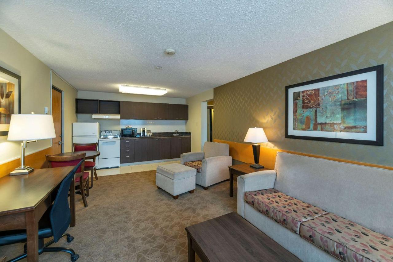 Prestige Riverside Lodge Quesnel Eksteriør bilde
