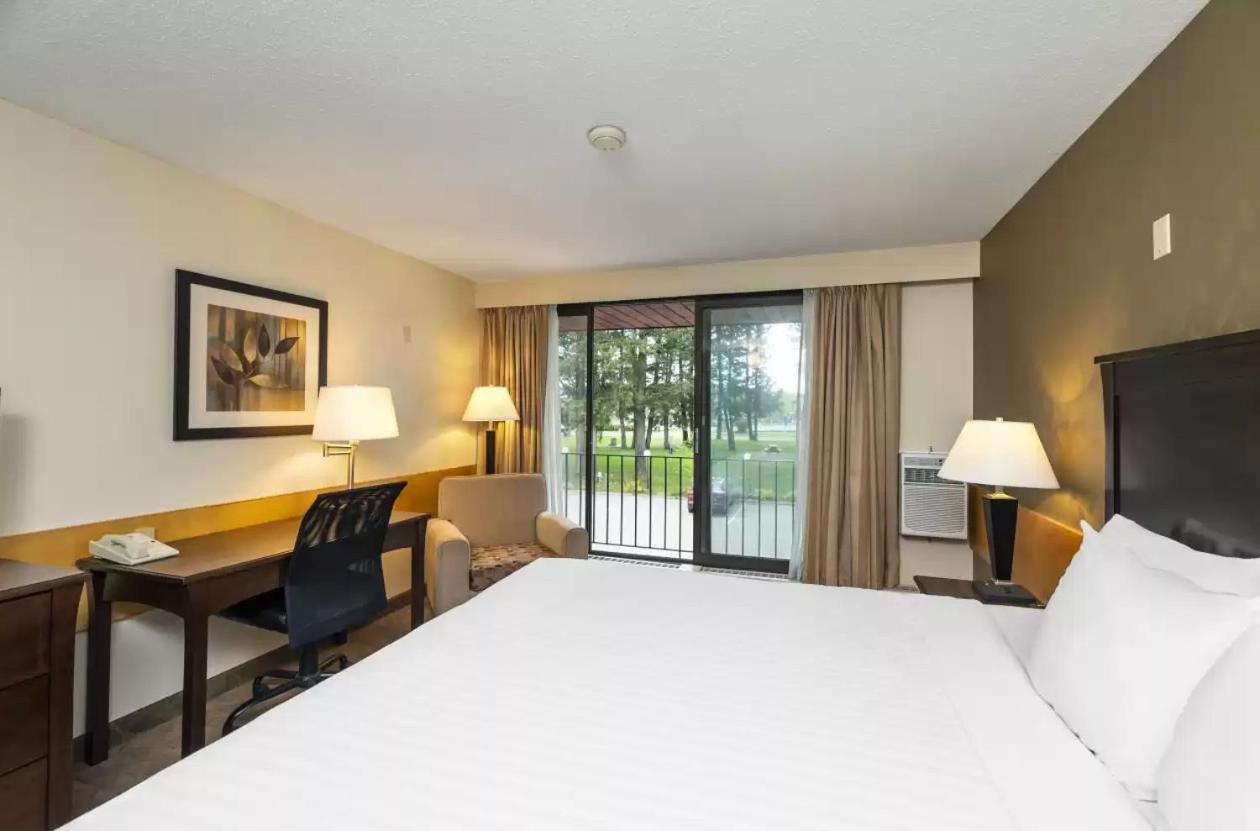 Prestige Riverside Lodge Quesnel Eksteriør bilde